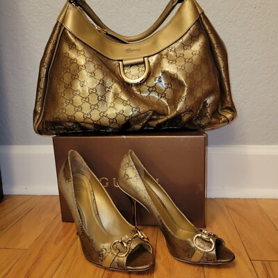Gucci D-RING PATENT LEATHER HANDBAG with shoes