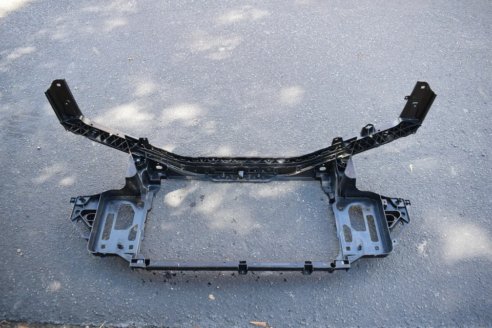 Chrysler 200 2011-2014 panel de cierre de radiador camioneta local fabricante original de fábrica Foto 4 de 4