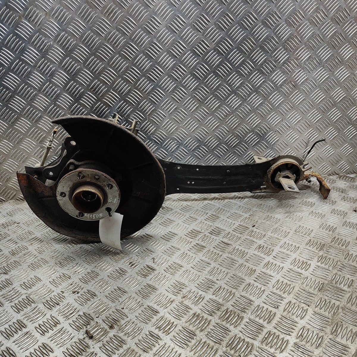 VOLVO XC60 MK1 Rear Right Wheel Hub 31476210 2.4 Diesel 140kw 2017 