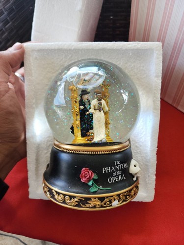 Phantom of The Opera Music Snow Globe 1986 San Francisco Music Box New In Box P1 - Picture 6 of 8
