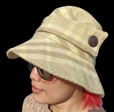 ハット BURBERRY Hats Women Fabric Green/Sage Burberry London Women's Green Nova Check Plaid Soft Bucket