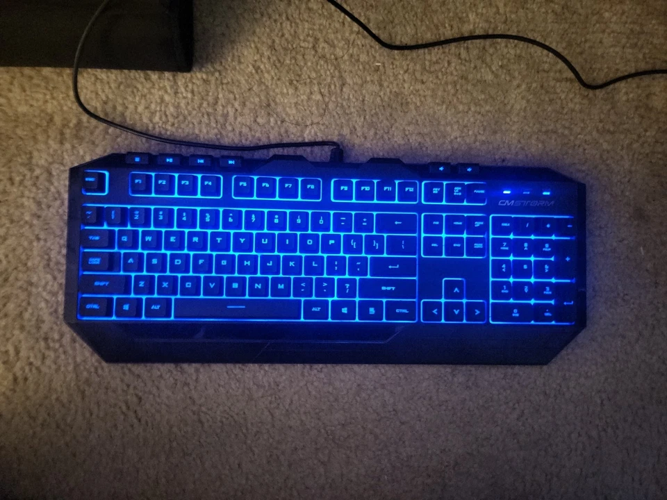 Cooler Master CMSTORM DEVASTATOR Blue LED Gaming Keyboard - Image 3 of 4