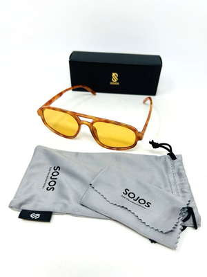 Retro Aviator Sunglasses for Women Men Trendy Rectangle  display picture 2