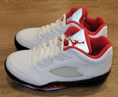 Jordan ゴルフシューズ ホワイト/レッド NIKE JORDAN V LOW GOLF SHOE WHITE/RED-BLCK [CU4523 100] US Size 6