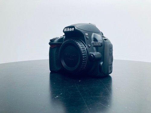 Nikon D3100 DSLR Digital Camera Body 14.2MP - 3 inch LCD Screen with Battery - Picture 6 of 24