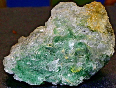 FUSCHITE FROM ONTARIO, 6 X 5 X 5 CM