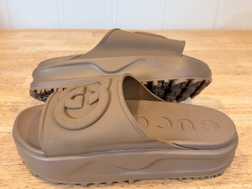 Gucci Interlocking G Logo Rubber Slides - Vintage Camel Size 8.5-9