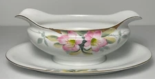 Noritake Azalea Gravy Boat with Attached Underplate