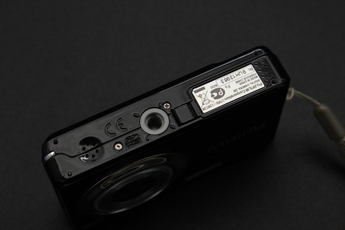 Fujifilm Digital Camera FinePix J29 10.2MP Black Tested - Picture 5 of 5