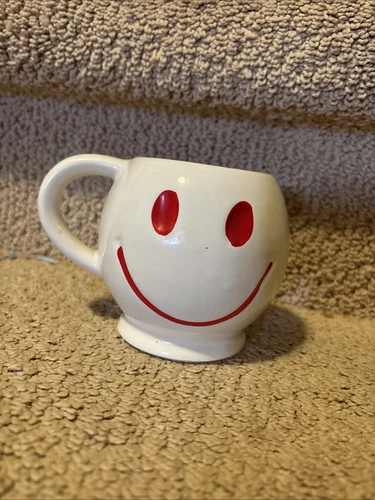 Vintage 1970's McCoy Pottery Happy Face Coffee/Tea Mug