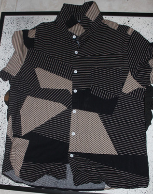 Men s Short Sleeve Button-Up Shirt Geometric Stripe Pattern BLACK TAN
