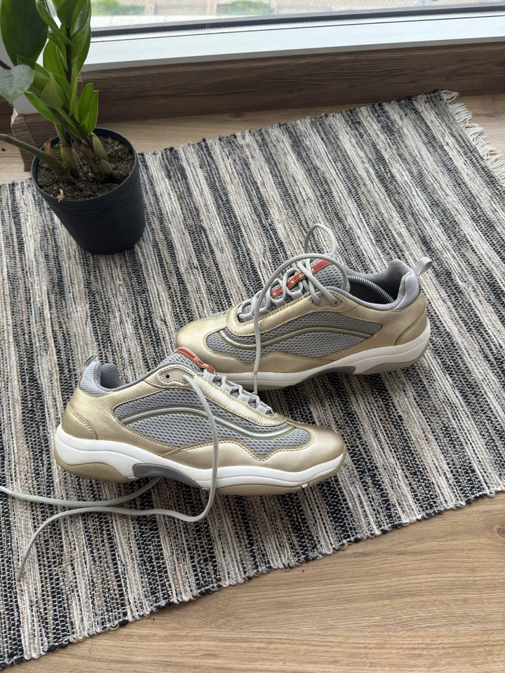 Zapatillas Prada Americas Cup Vintage Raras Doradas Zapatos Talla 38.5 Foto 2 de 4