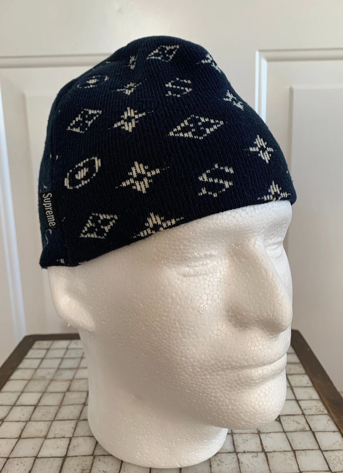 Bonnet monogramme suprême S/S 2000