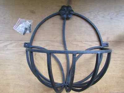 IRONMONGERYWORLD Hand forged rustic iron Vintage Equine Hay Rack Feeder Cottage Garden Planter