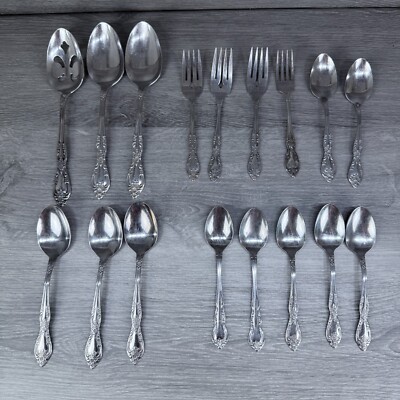 ONEIDA Custom Stainless Lot Deluxe 4 Forks 13 S & M & L Spoons Scratched Scuffed