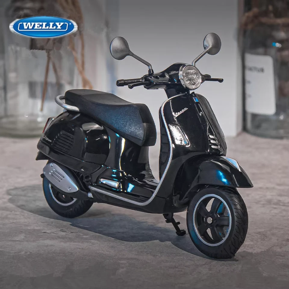1:12 Vespa GTS Super 2020 Alloy Leisure Motorcycle Model Simulation Metal Street - Image 3 of 4