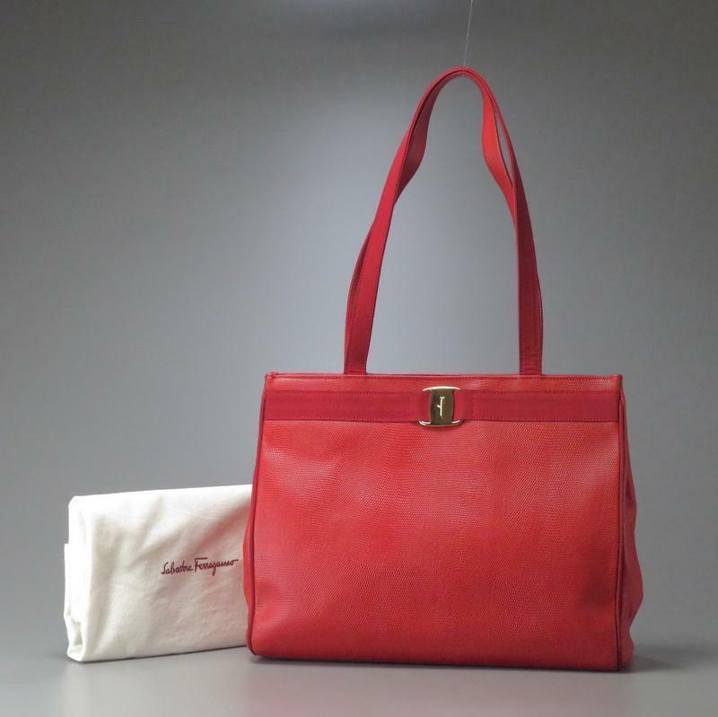 Auth Salvatore Ferragamo Vara bow Shoulder Bag Red Leather