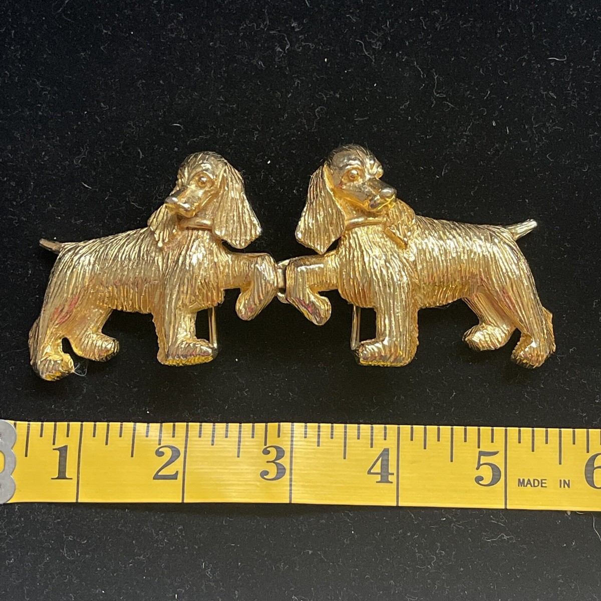 Mimi Di N gold Tone Spaniel Dogs Metal belt buckle c1976  display picture 3