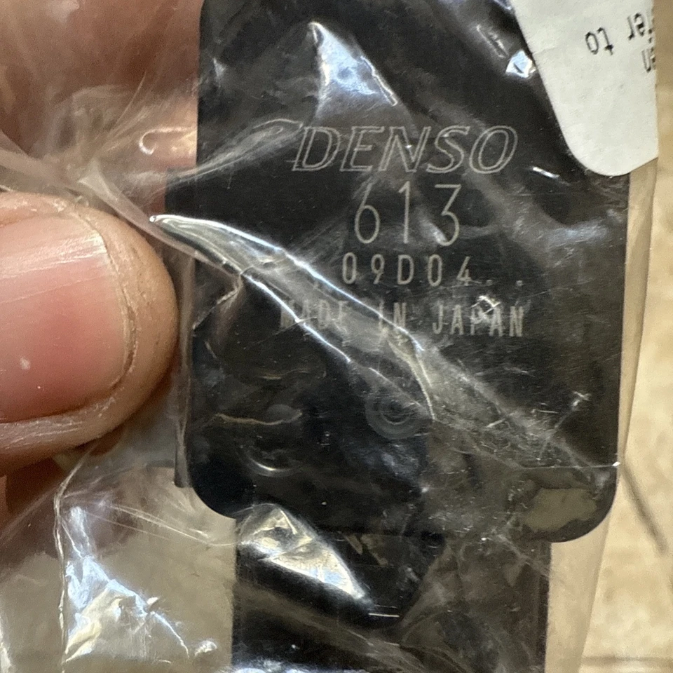 Sensor de flujo de aire de masa Denso 197-6130 para Subaru Crosstrek Forester Legacy Foto 2 de 4