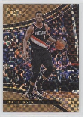 2017-18 Panini Select Courtside Copper Prizm 5/49 Evan Turner #227 un2