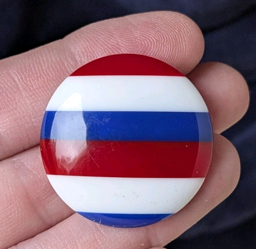 Vtg Patriotic Red White Blue Acrylic Lucite Thermoplastic ROUND Pin 1¼