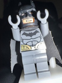 LEGO DC Comics Super Heroes 76012 Batman Minifigure Gray Gold Belt Riddler Chase