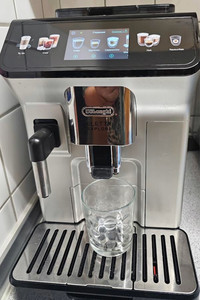 DeLonghi ECAM 450.55.S Eletta Explore 1,8 L Kaffeevollautomat - Schwarz/Silber