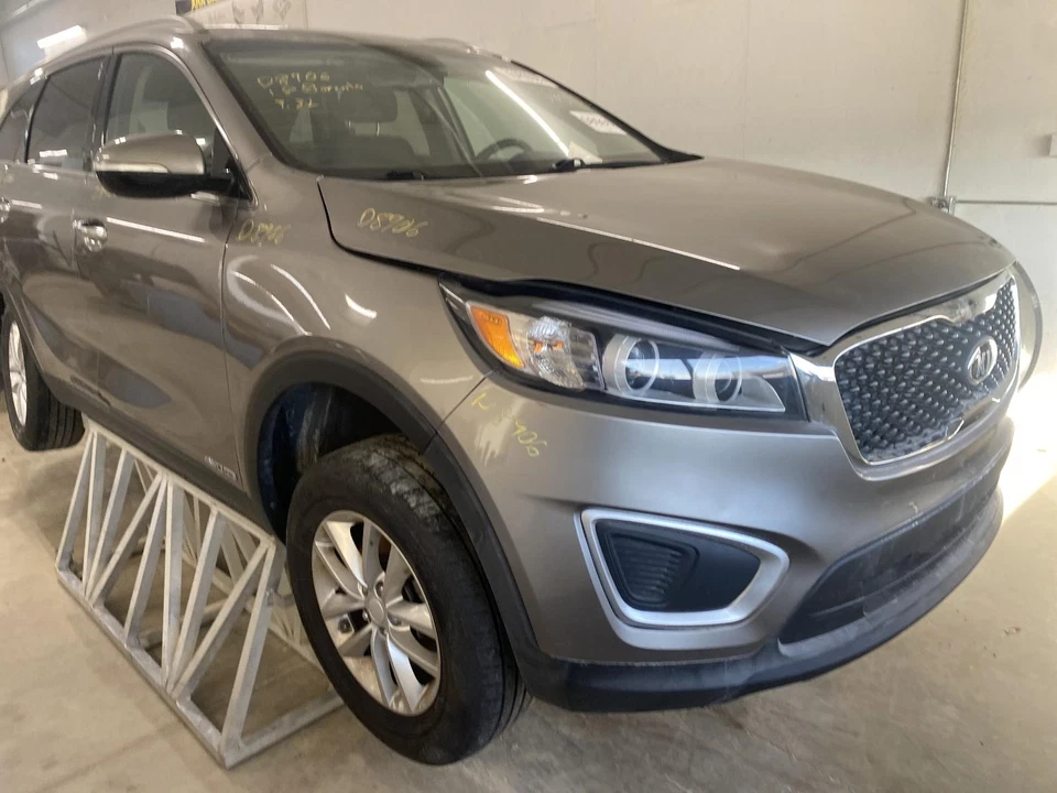 Módulo de airbag usado serve: 2018 Kia Sorento Air Bag sob console central grau A - Imagem 2 de 4