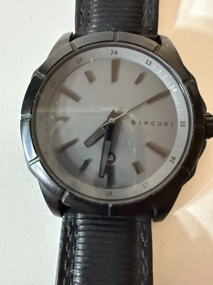 Vintage Rip Curl MAYHEM ANALOGUE LEATHER WATCH Mens Waterproof Watch - A3085 - image 2 of 4