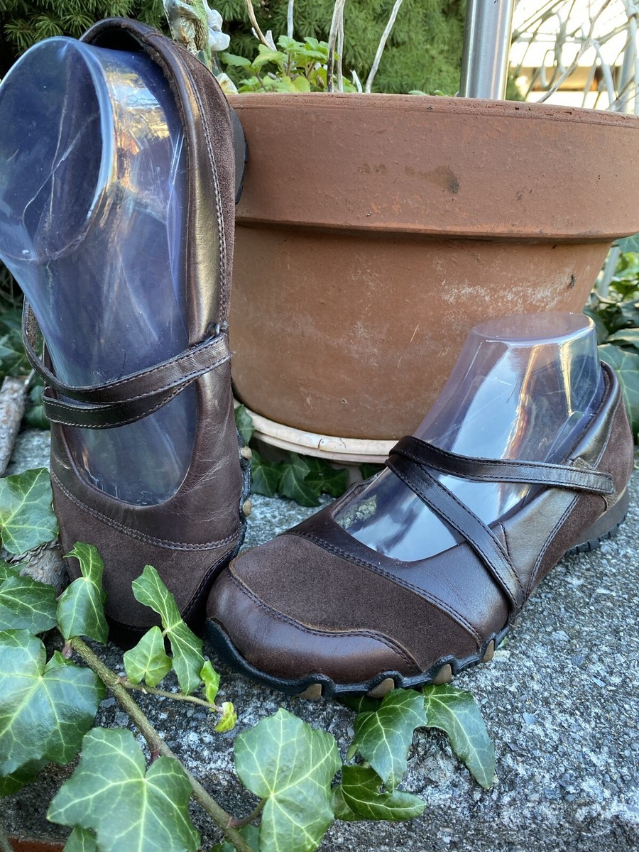 Skechers Womens Brown SN 21571 Double Strap Flat Mary Jane Shoes