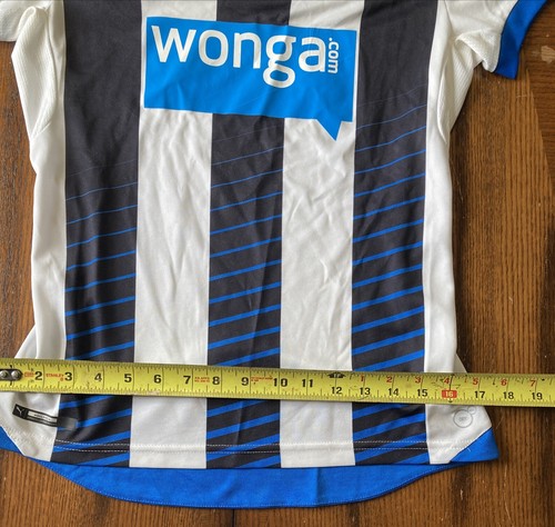 Puma Newcastle United 2015/2016 Home Football Soccer Jersey Shirt Size XS - Picture 12 of 16