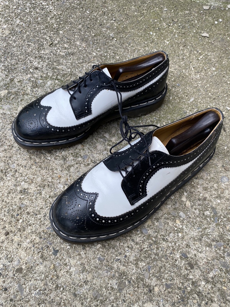 Dr. Martens Mens 3959/89 AW004 Shoes Black Leather Lace Up Dr. Martens Mens 3959/89 AW004 Shoes Black Leather Lace Up