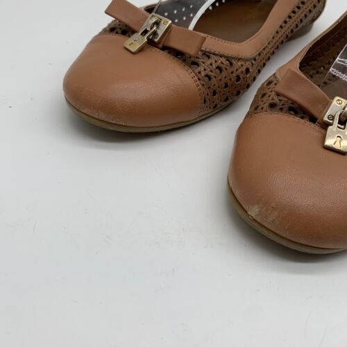 Russell & Bromley ballet flats shoes EU 41 UK 7.5 padlock cut out tan leather - Picture 3 of 13