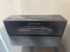 ghd Classic 1 Styler Ceramic Flat Iron Univer...