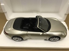 1 18 Porsche 911 Carrera S Cabriolet (991) 2012 Silver 100061030