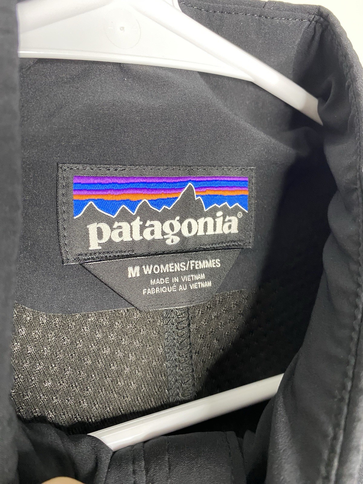 Patagonia Women’s Soft shell Full Zip Basic Jacke… - image 10