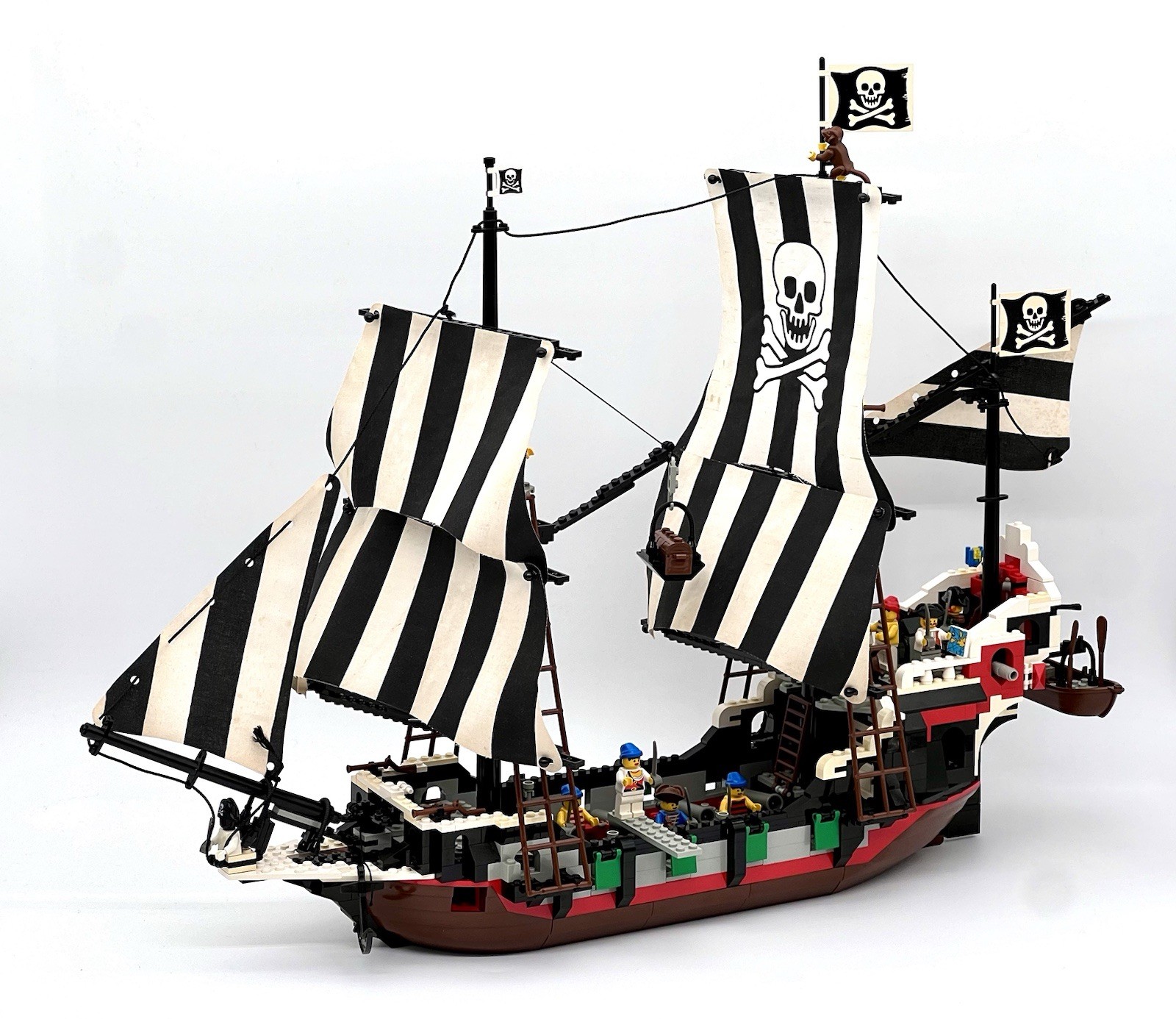 LEGO 6286 Pirates Skull's Eye Schooner