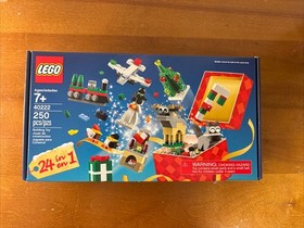 LEGO Seasonal: Christmas Lot! 5 Different Christmas Tree Ornaments + Set NIB