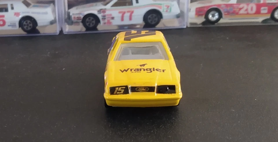 Vintage Ertl 1/64 nascar #15 Wrangler Thunderbird - Image 4 of 4