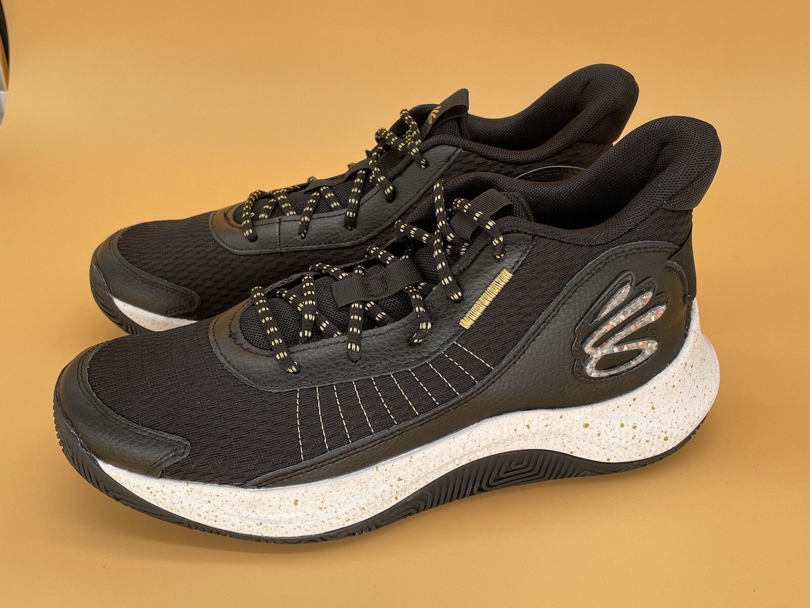 Men's Size 11 / Women's 12.5 Under Armour Curry 3Z7 Basketball Shoes 3026622-001 New