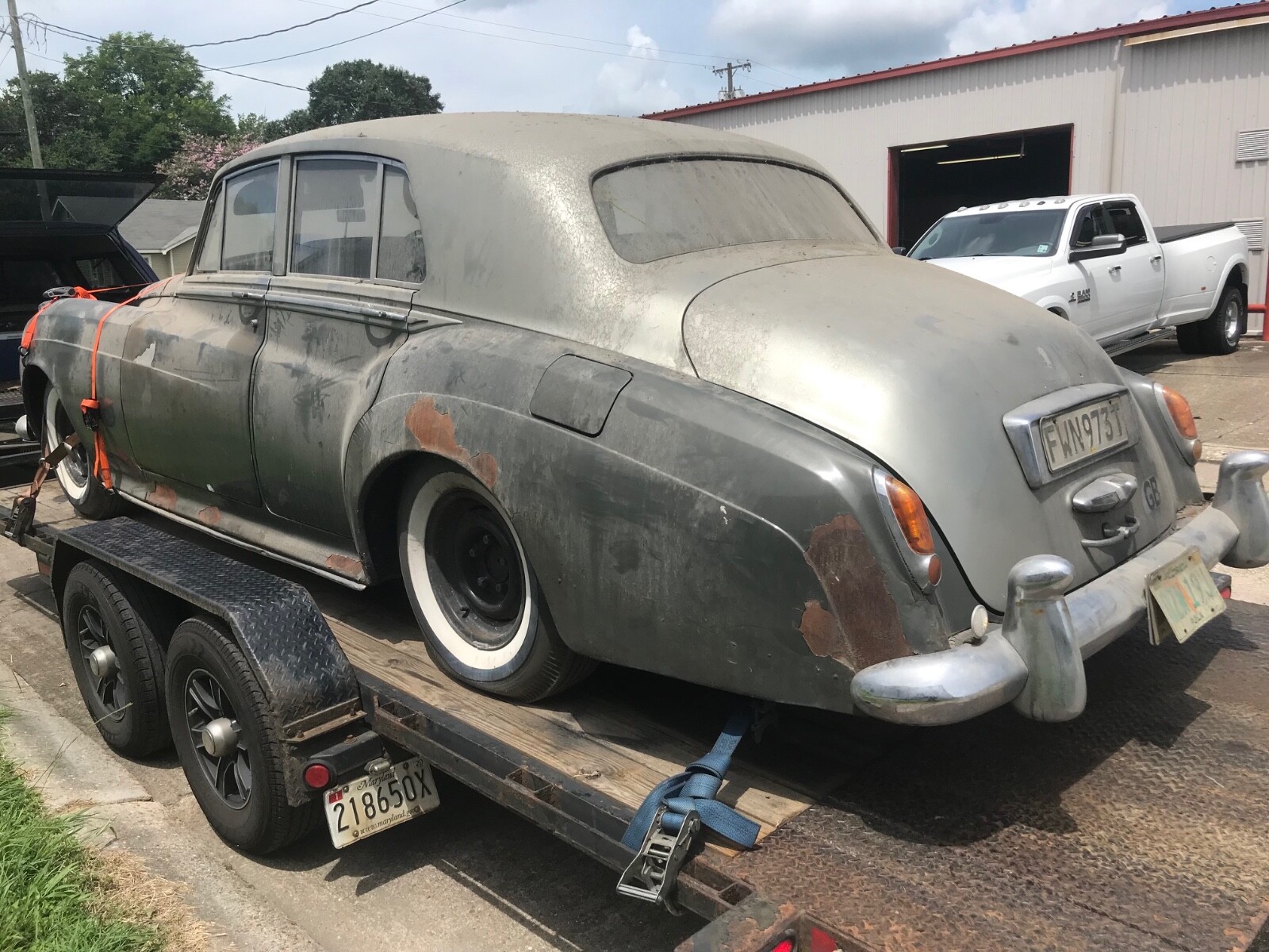 BENTLEY ROLLS ROYCE SILVER CLOUD PHANTOM, FAN. THE WORLDS LARGEST USED INVENTORY
