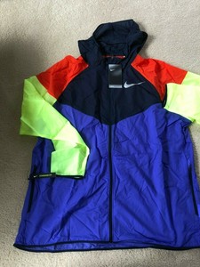 nike windrunner volt