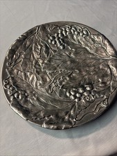 Wilton Armetale Holloware Grape Pattern Serving Plate 11" Pewter Made in USA