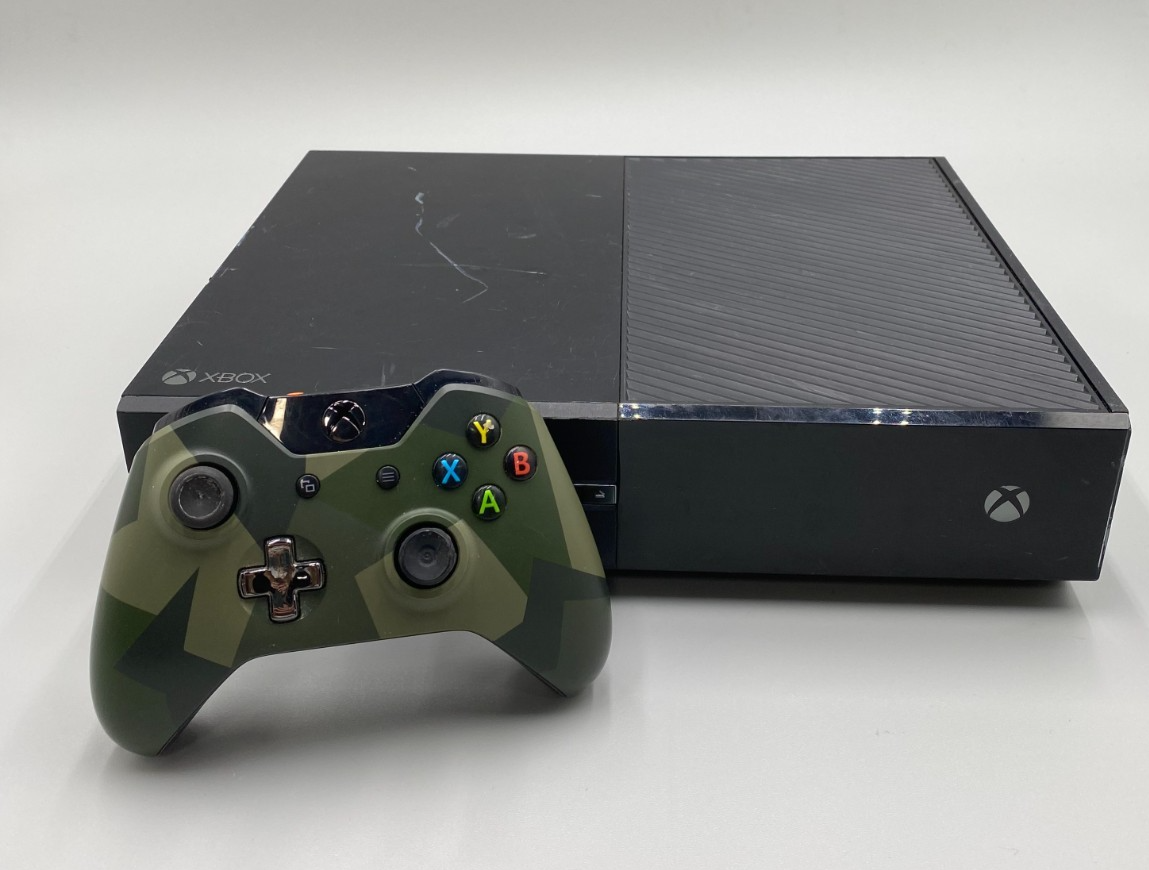 Microsoft Xbox One 1540 512GB Black Gaming Console+Green