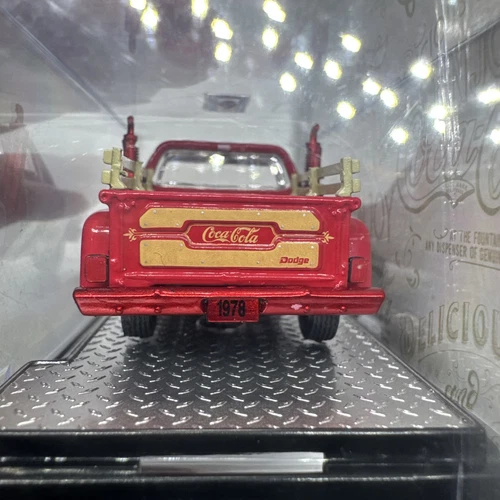 M2 Machines Chase /750 Coca Cola 1978 Dodge Adventurer 150 Custom Pickup - Picture 3 of 8