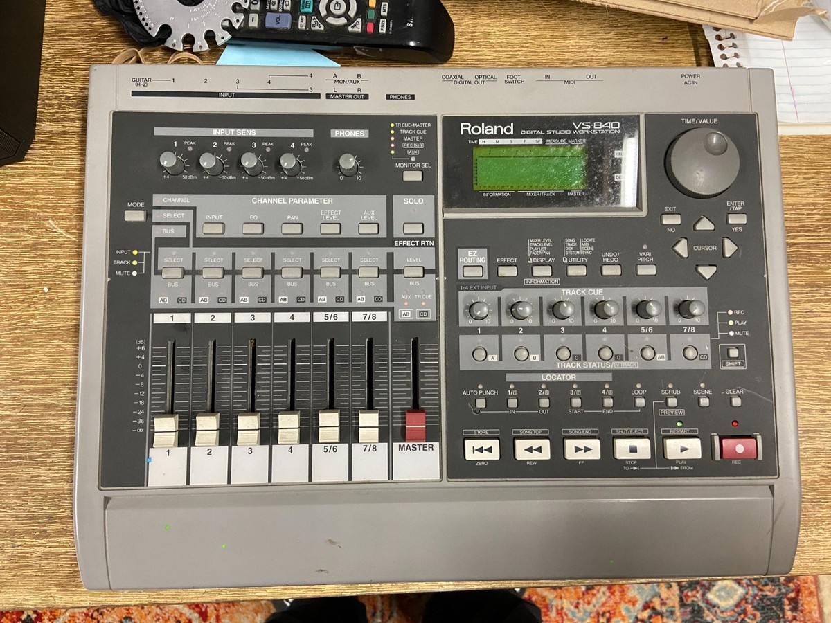 Roland VS 840 Digital Studio Workstation With Ac100v Cable