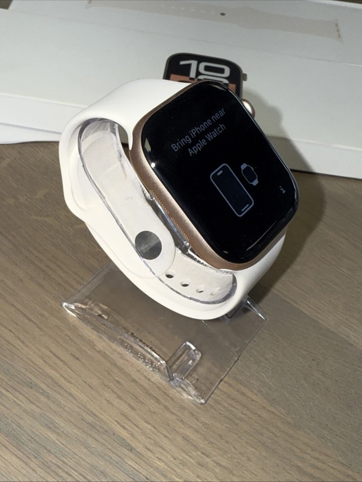 Apple Watch Series 10 GPS Aluminium 46mm - Ref 5510-1-I - Image 4 of 4