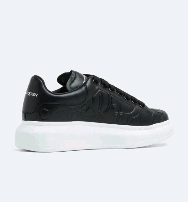 Alexander McQueen — NWB Alexander Mcqueen Limited Edition Oversized Sneakers 41EU US 10 26 Cm