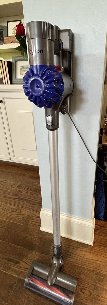 Dyson　ダイソン　V6 cord-free Pro   #a18 Dyson V6 Cordfree Pro Cordless Vacuum Cleaner | Dyson.my