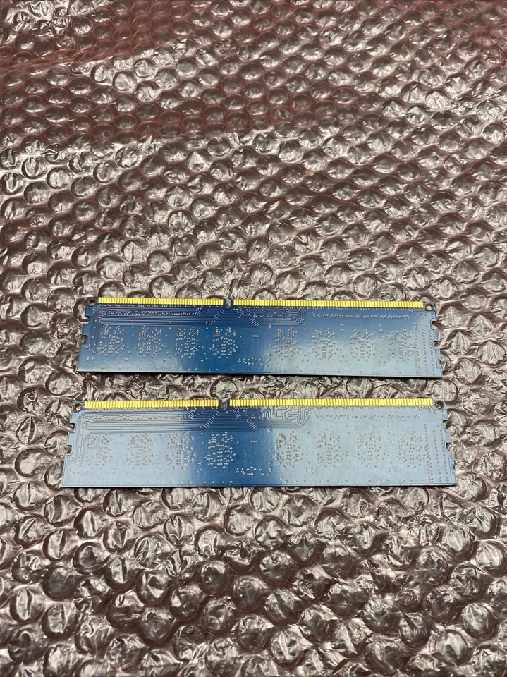 (2) SK Hynix 4GB 1Rx8 PC3L 12800U-11-13-A1 Desktop RAM HMT451U6BFR8A-PB NO AA - Image 3 of 4